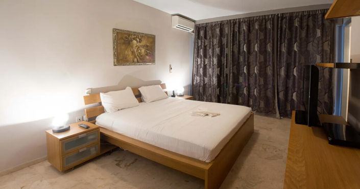 Image No.12-3 Bed Maisonette for sale