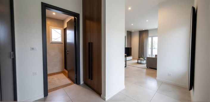 Image No.5-2 Bed Flat for sale