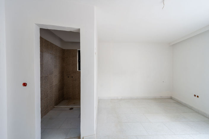 Image No.20-Villa for sale