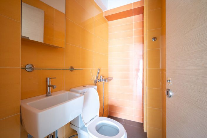 Image No.17-3 Bed Flat for sale