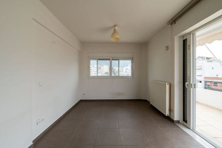 Image No.25-3 Bed Flat for sale