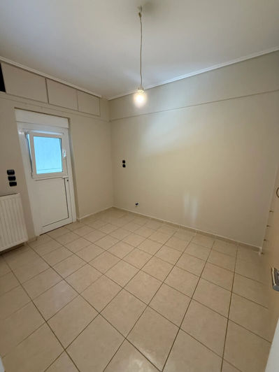 Image No.8-3 Bed Flat for sale