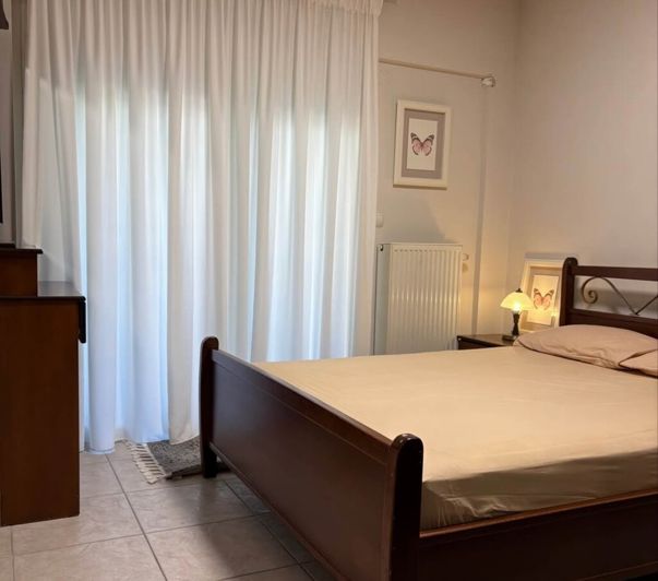 Image No.5-3 Bed Flat for sale