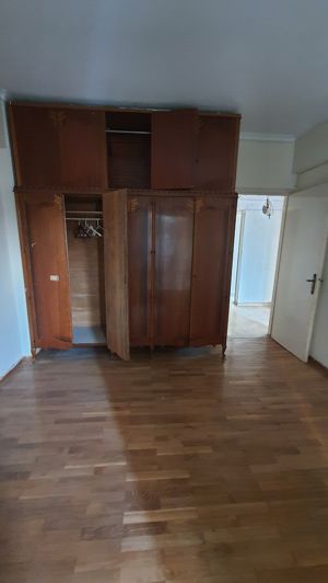 Image No.13-3 Bed Flat for sale