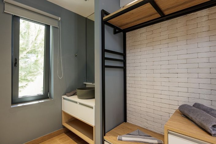 Image No.9-5 Bed Villa for sale