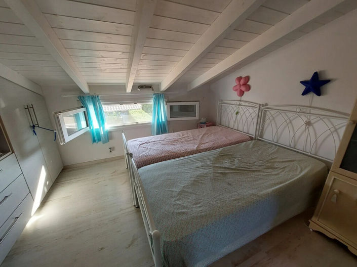 Image No.13-3 Bed Property for sale