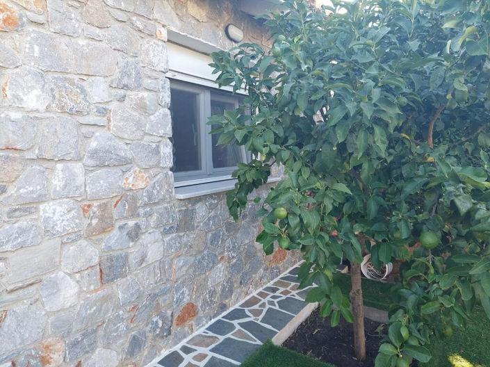 Image No.23-3 Bed Property for sale