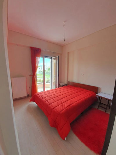 Image No.19-3 Bed Property for sale