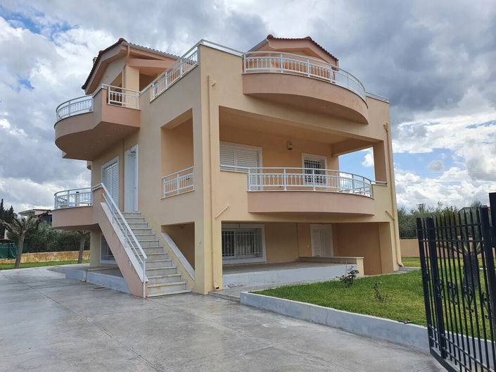 Image No.2-3 Bed Property for sale