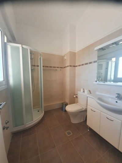 Image No.30-3 Bed Property for sale