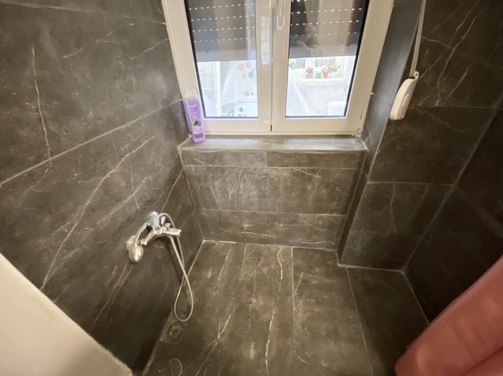 Image No.18-2 Bed Flat for sale