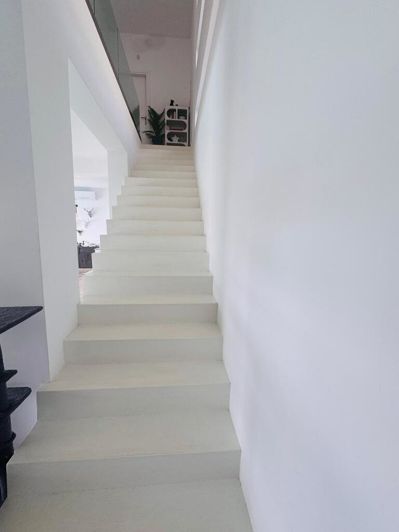 Image No.3-3 Bed Property for sale