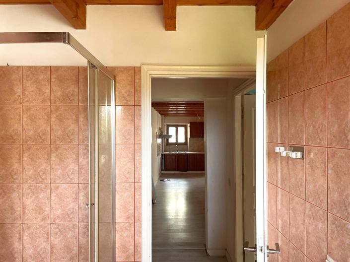 Image No.18-2 Bed Flat for sale