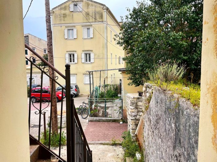 Image No.2-2 Bed Flat for sale