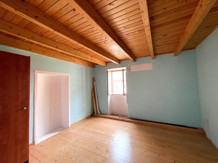 Image No.22-2 Bed Flat for sale