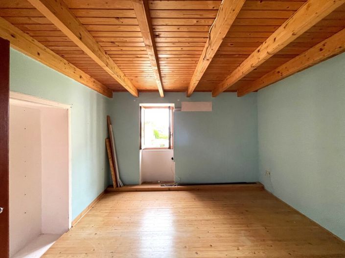 Image No.23-2 Bed Flat for sale