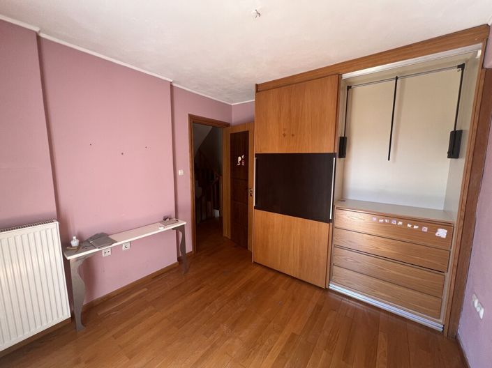 Image No.13-4 Bed Maisonette for sale