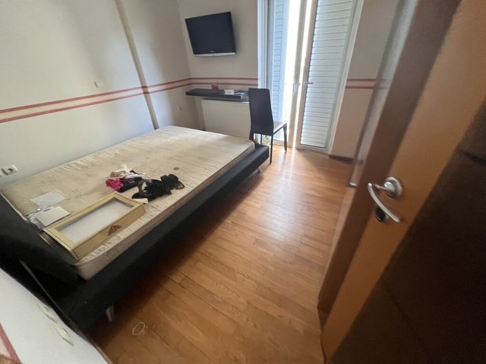 Image No.16-4 Bed Maisonette for sale