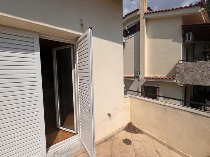 Image No.19-4 Bed Maisonette for sale