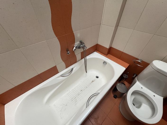 Image No.20-4 Bed Maisonette for sale