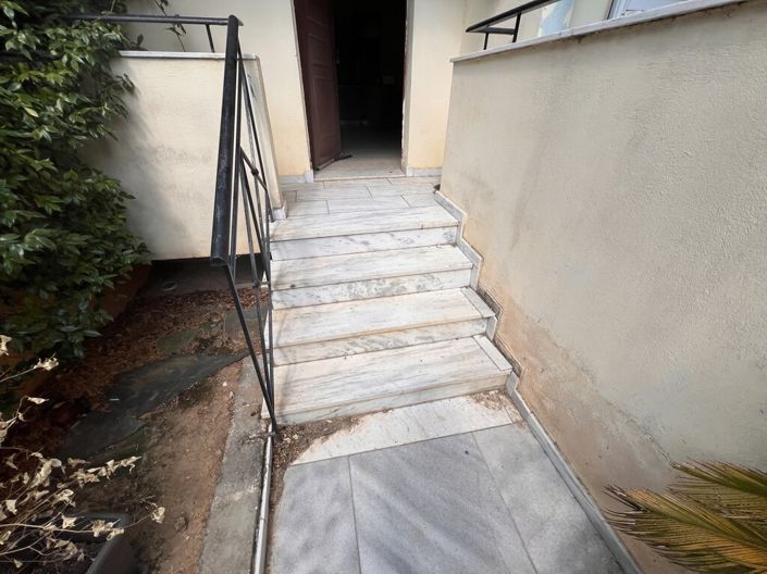 Image No.24-4 Bed Maisonette for sale