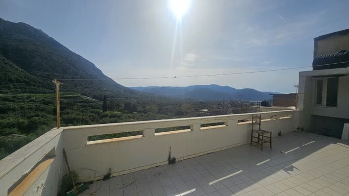 Image No.10-5 Bed Maisonette for sale