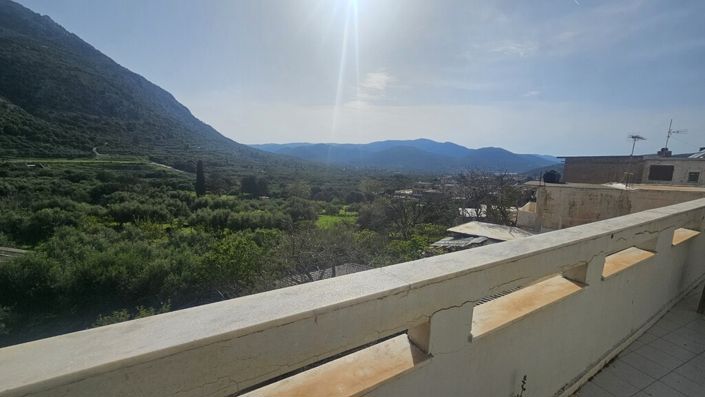 Image No.12-5 Bed Maisonette for sale