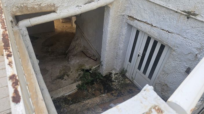 Image No.19-5 Bed Maisonette for sale