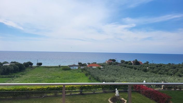 Image No.2-Propriété de 3 chambres à vendre à Halkidiki