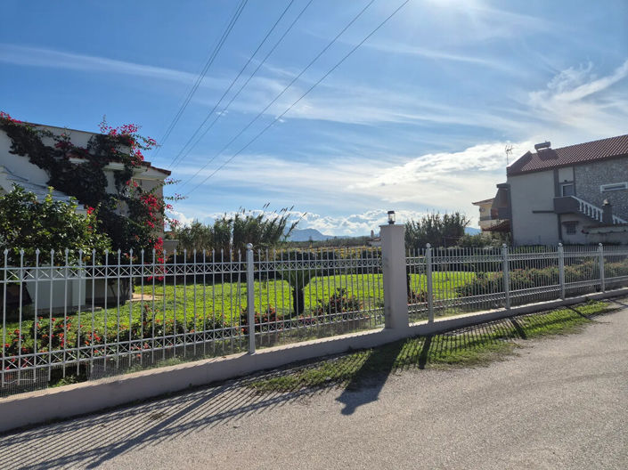 Image No.20-4 Bed Property for sale