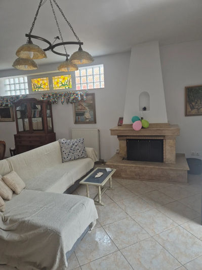 Image No.9-4 Bed Property for sale