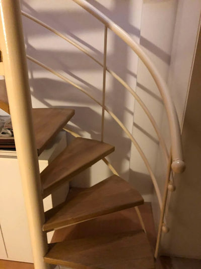 Image No.9-2 Bed Maisonette for sale