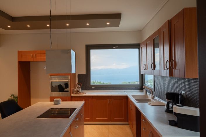 Image No.15-9 Bed Property for sale