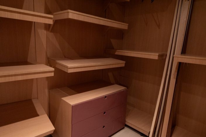 Image No.28-9 Bed Property for sale