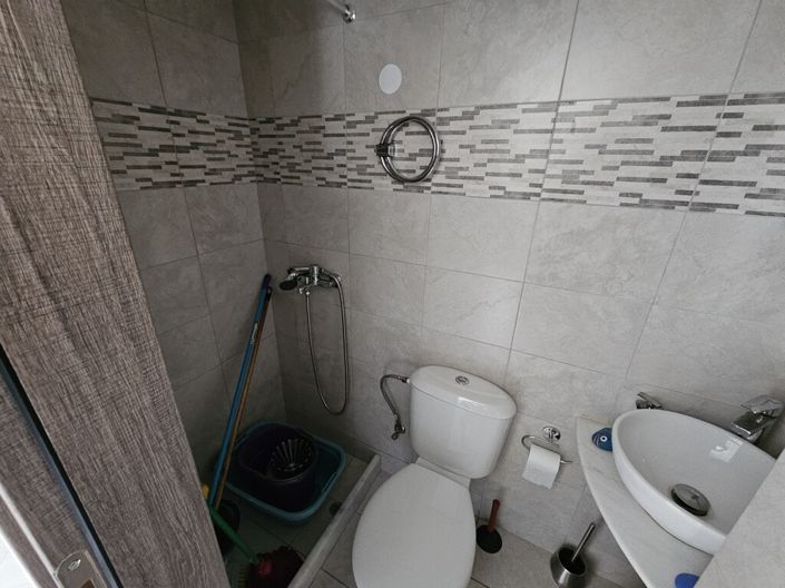 Image No.16-3 Bed Flat for sale