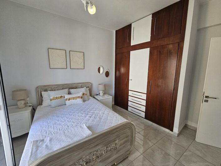 Image No.7-3 Bed Flat for sale