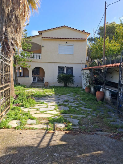 Image No.3-3 Bed Property for sale