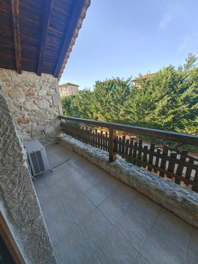 Image No.21-2 Bed Property for sale