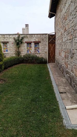 Image No.28-2 Bed Property for sale
