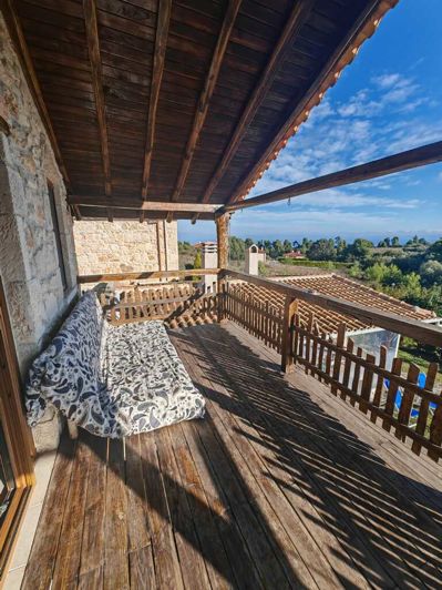 Image No.4-2 Bed Property for sale