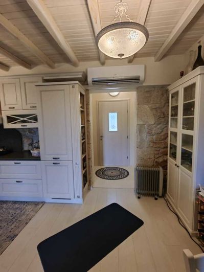 Image No.9-2 Bed Property for sale