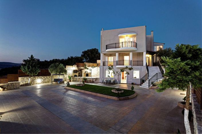 Image No.2-5 Bed Villa for sale