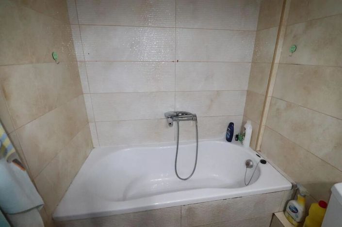 Image No.16-2 Bed Maisonette for sale