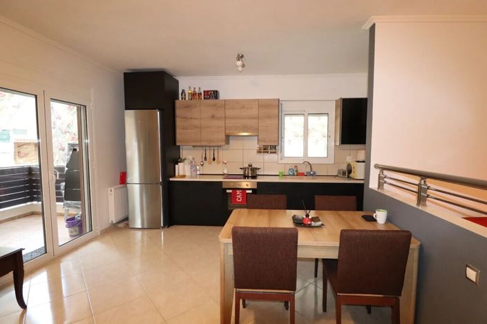 Image No.2-2 Bed Maisonette for sale