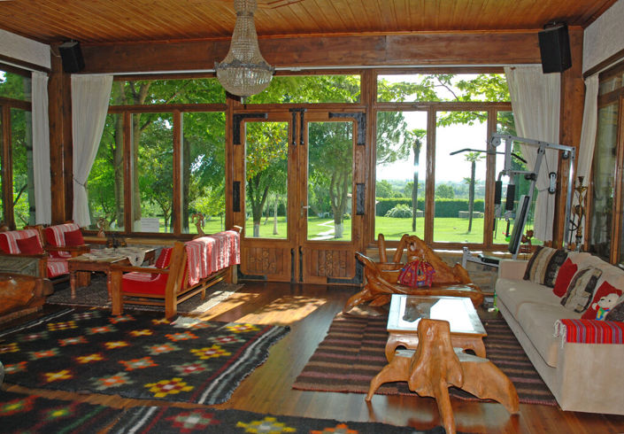 Image No.14-5 Bed Property for sale