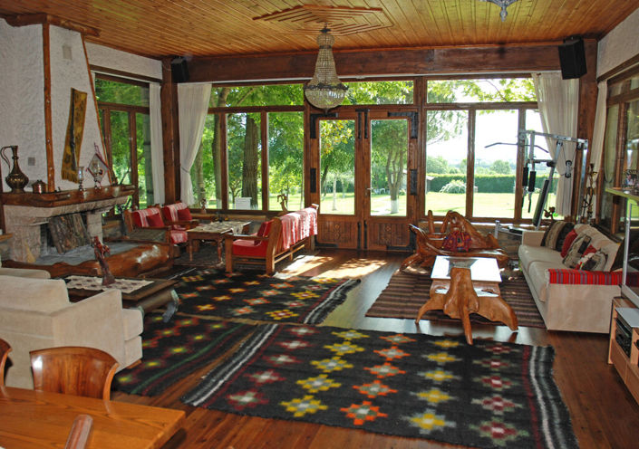 Image No.17-5 Bed Property for sale