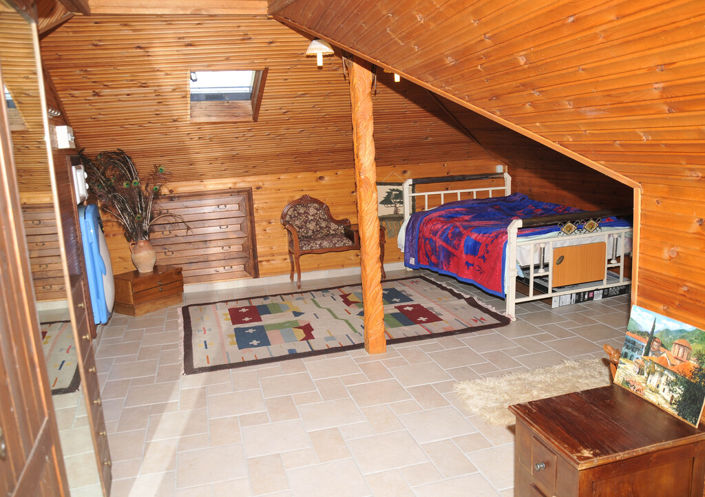 Image No.20-5 Bed Property for sale