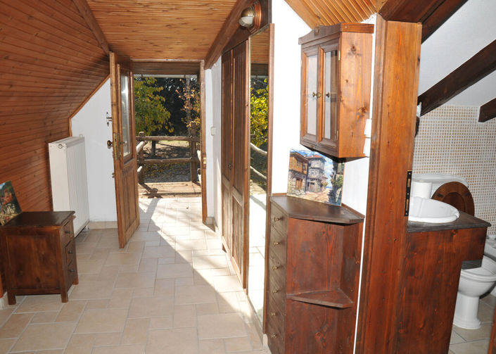 Image No.22-5 Bed Property for sale
