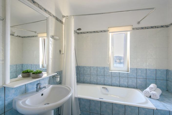 Image No.21-5 Bed Villa for sale