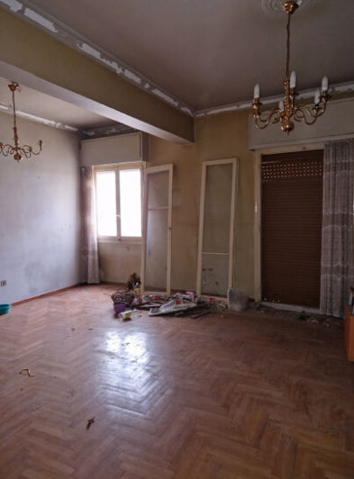 Image No.5-2 Bed Flat for sale